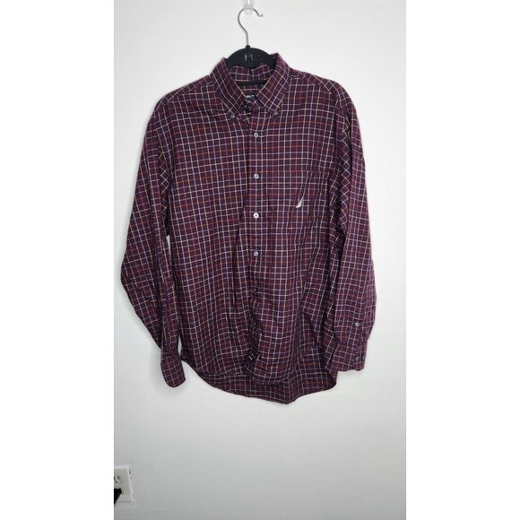 Nautica Long Sleeve Button Down Mens Dress Up Shirt Traveler Twill Size M - Picture 1 of 5